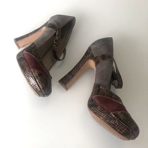 Women's Hinge Multicolor Snake Print Leather Buckle Mary Janes Platforms Size 7